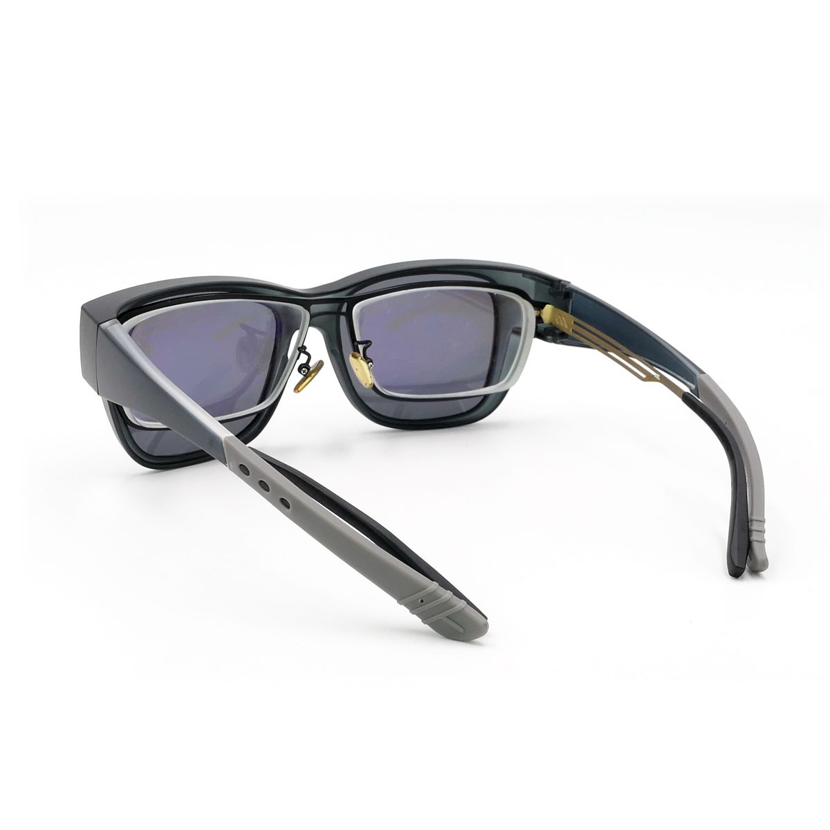 偏光套鏡，套鏡式偏光太陽眼鏡，近視眼鏡可直接配戴，提供客製化印字服務